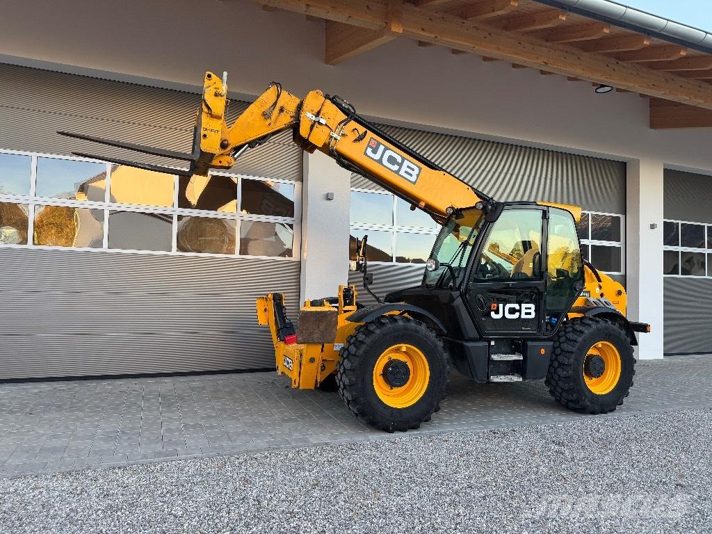 JCB 540-140 Телескопические погрузчики