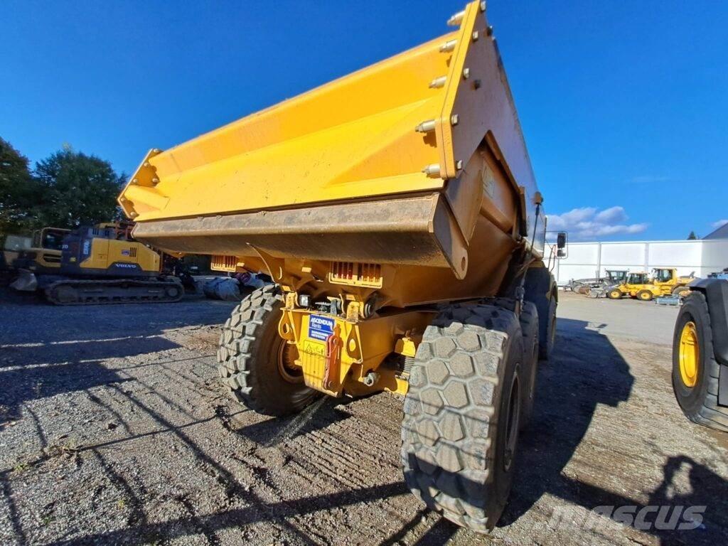 Volvo A25G Шарнирно-сочленённые самосвалы