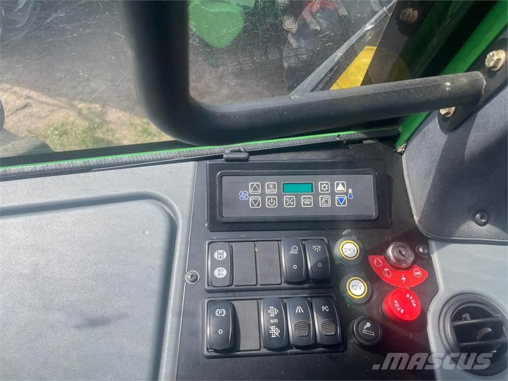 John Deere 1270 E Харвестеры