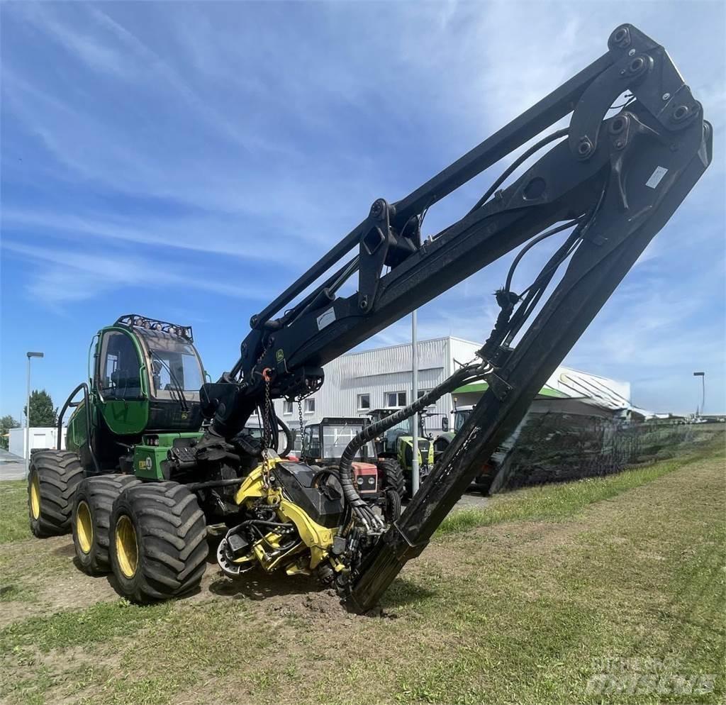 John Deere 1270 E Харвестеры