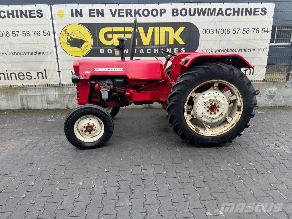 McCormick Oltimer Трактора