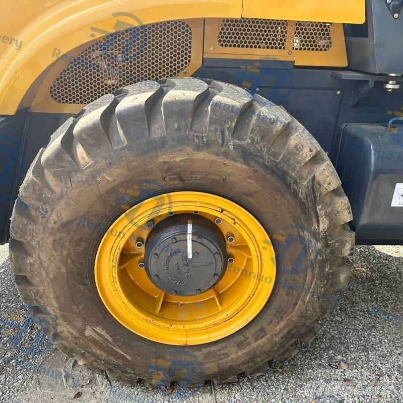 XCMG XS263J Грунтовые катки