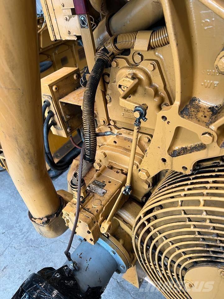 CAT 2000 KVA Дизельные генераторы