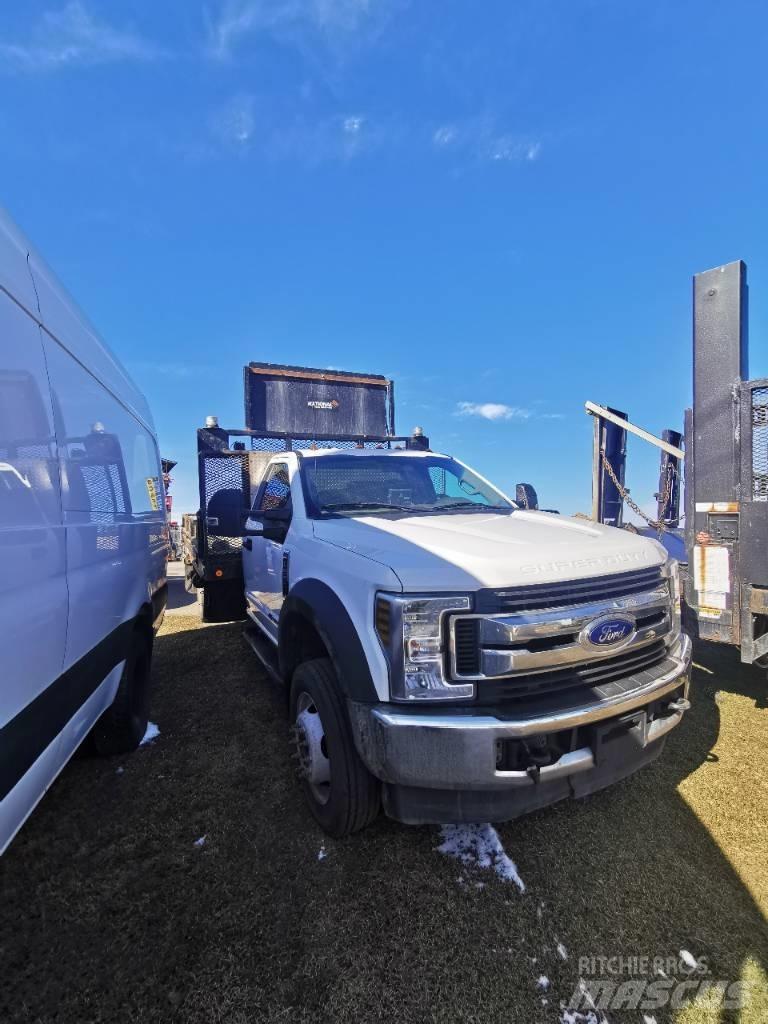 Ford F 550 XLT Грузовики-платформы/боковая разгрузка