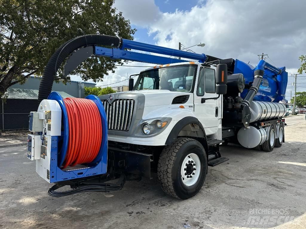 International 7500 Ассенизаторские машины