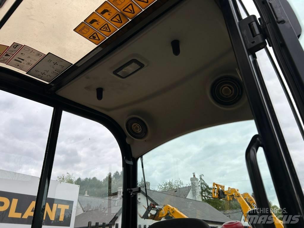 JCB 8026 CTS Мини-экскаваторы