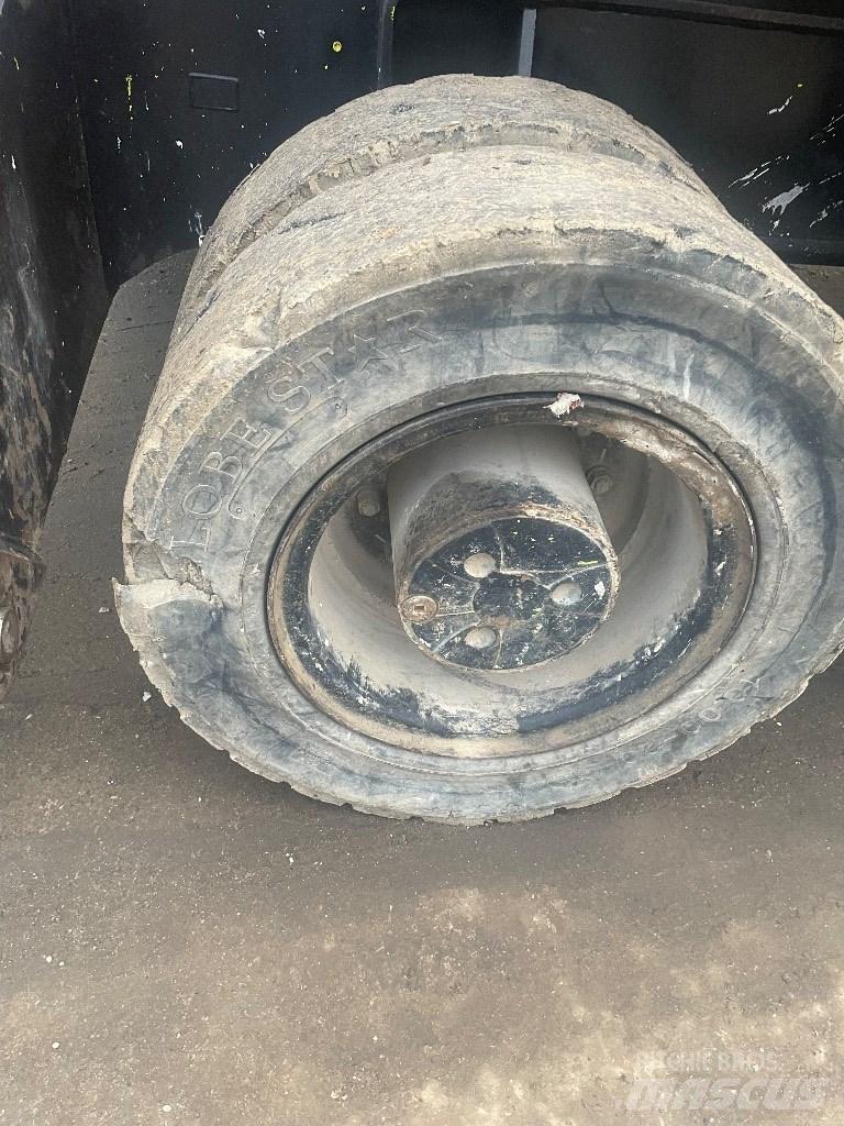 CAT 318 dmh Складская техника - Другие