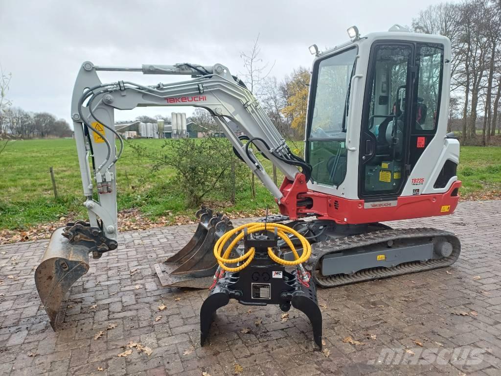 Takeuchi TB 225 Мини-экскаваторы
