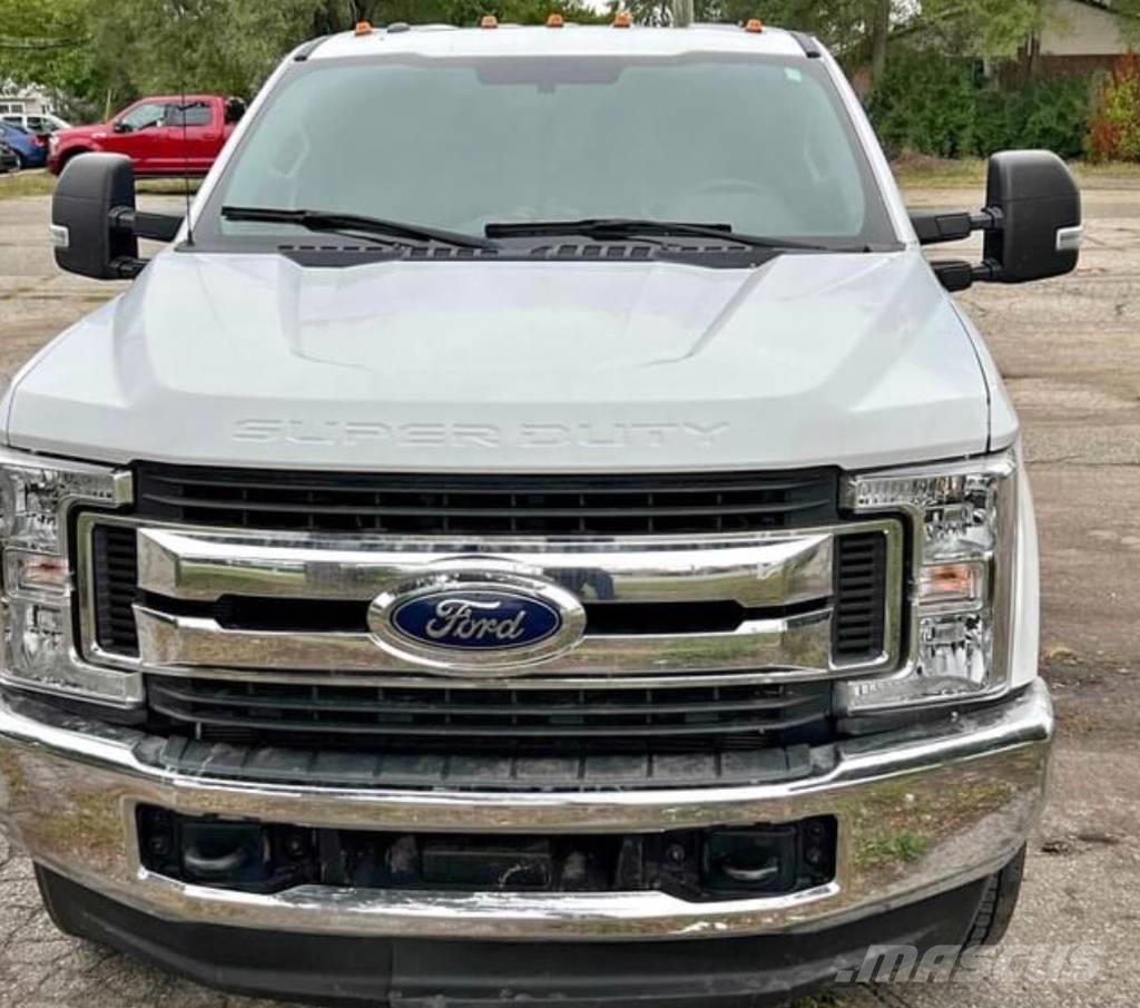 Ford F 350 XLT Специальные грузовики