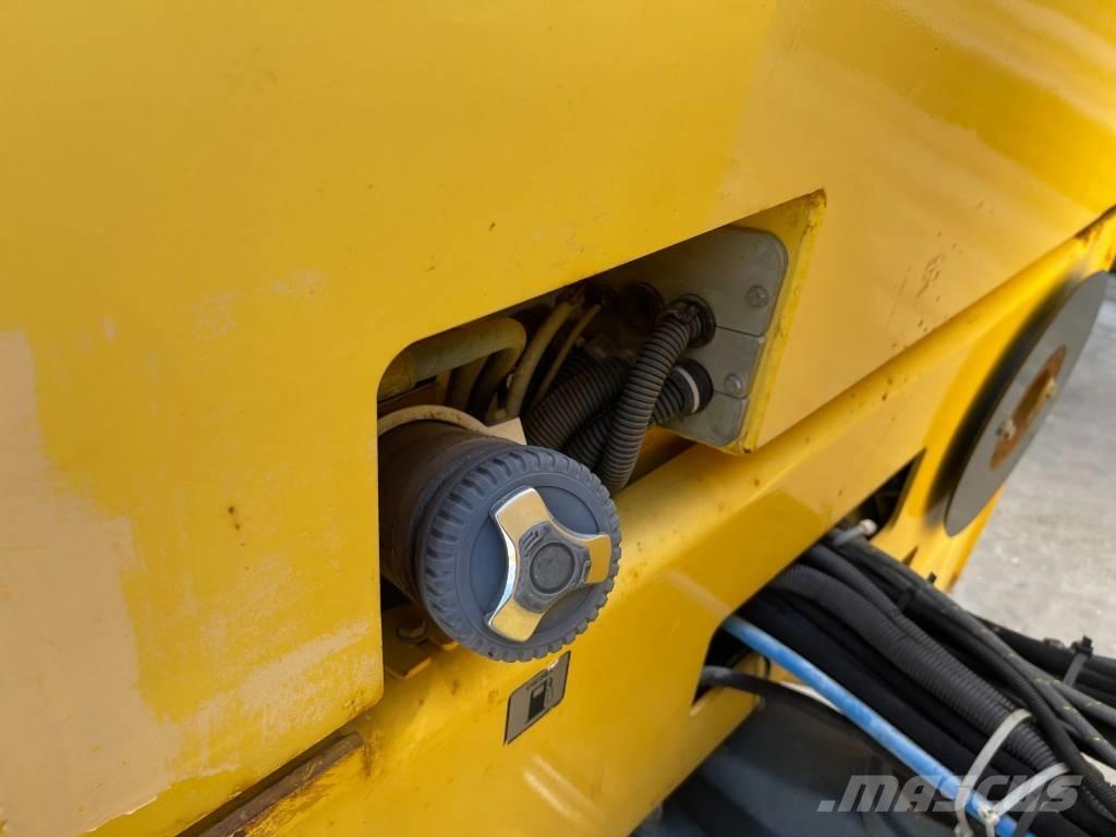 Bomag BW 151 AD-2 Катки тротуарные
