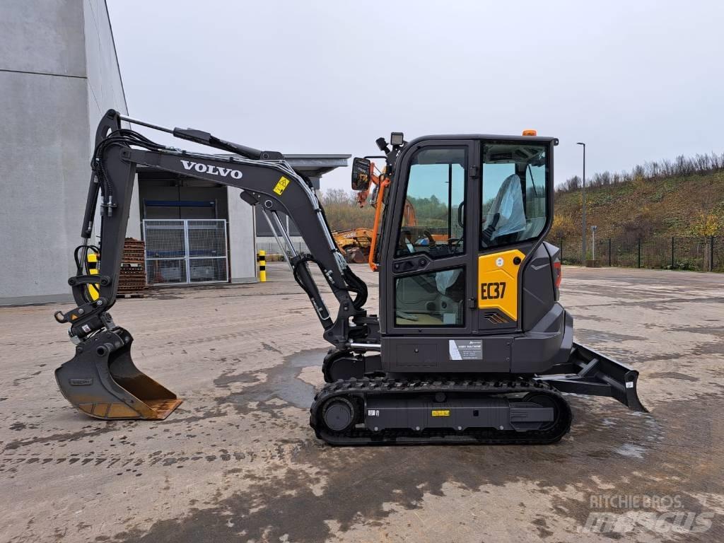 Volvo EC 37 F Мини-экскаваторы