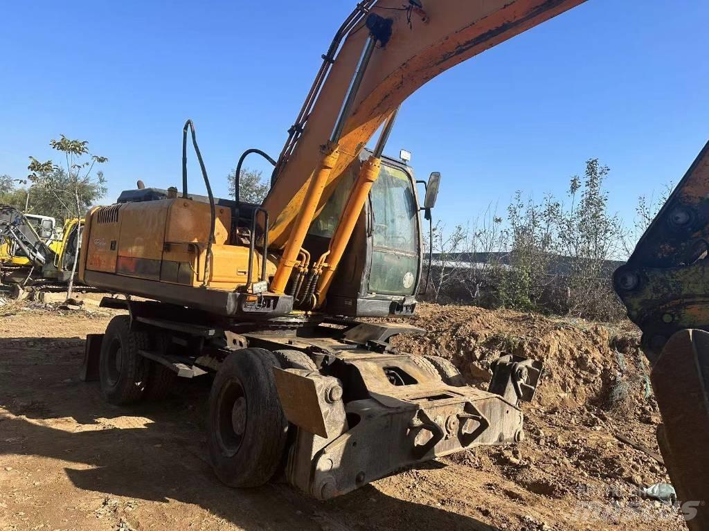 Hyundai R210W-9 Колёсные экскаваторы