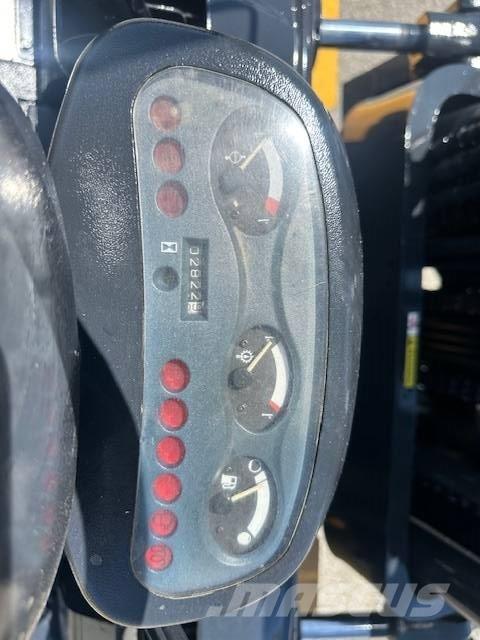 Komatsu FD 40 ZT Другие складские механизмы