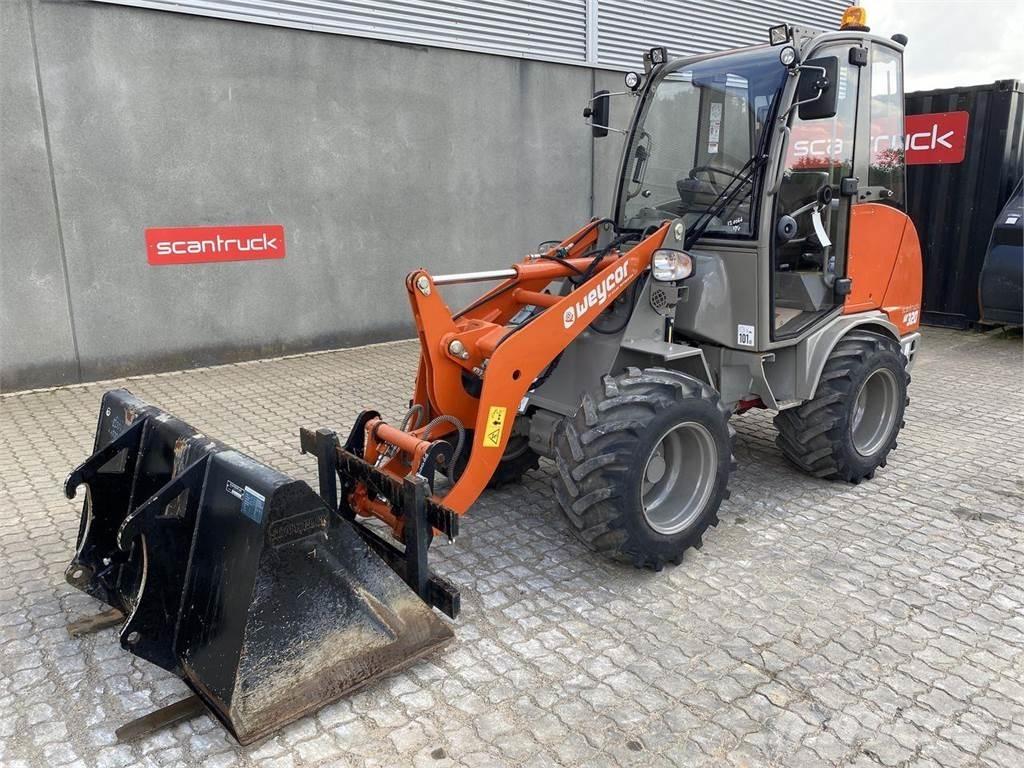 Weycor AR320 Cab Многофункциональные сельскохозяйственные погрузчики