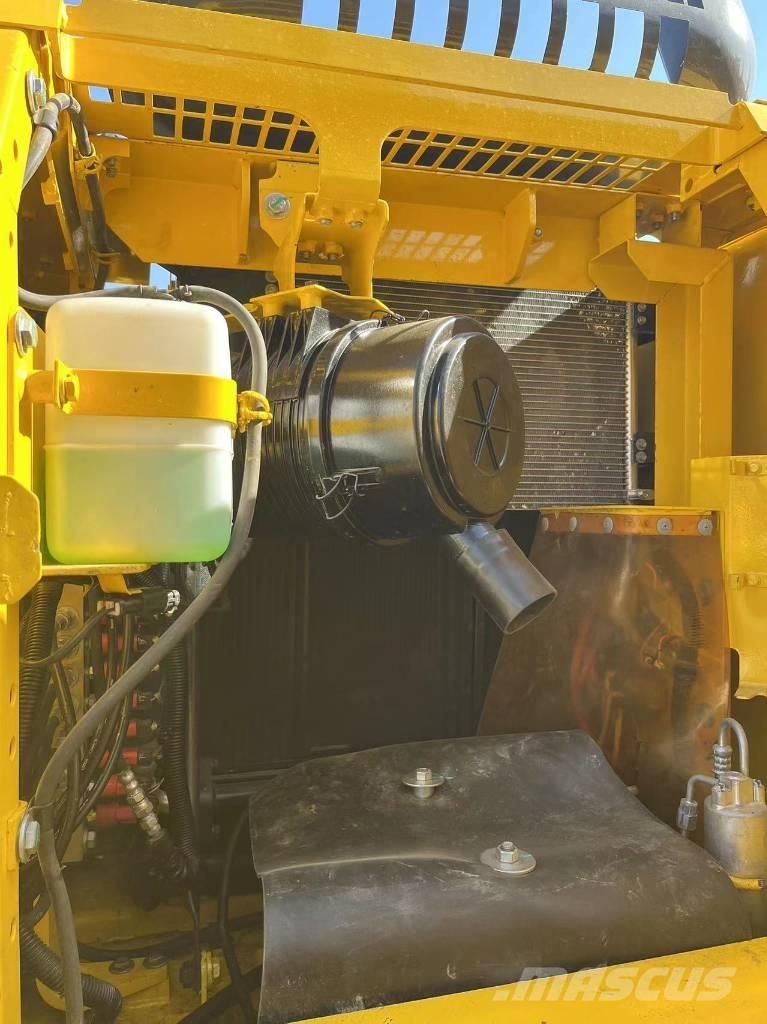 Komatsu PC 130 Гусеничные экскаваторы