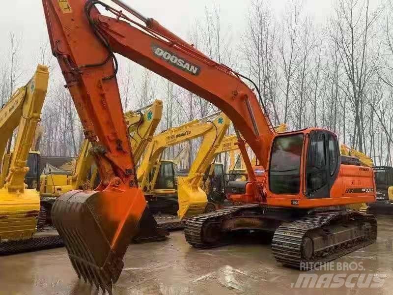 Doosan DX300LC Гусеничные экскаваторы