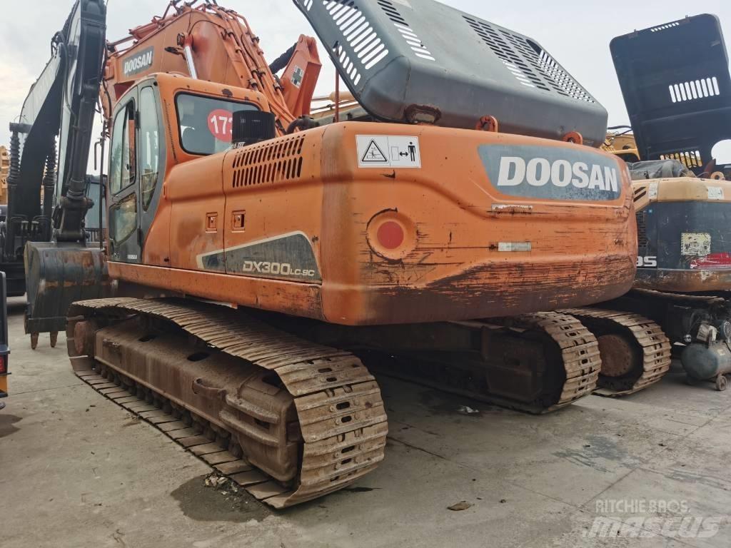 Doosan DX 300 LC Гусеничные экскаваторы
