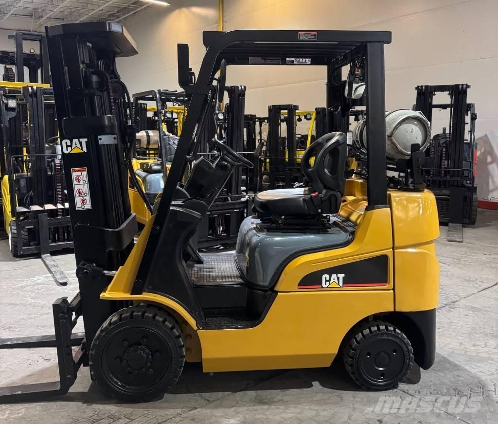 CAT FGC25N Другие складские механизмы