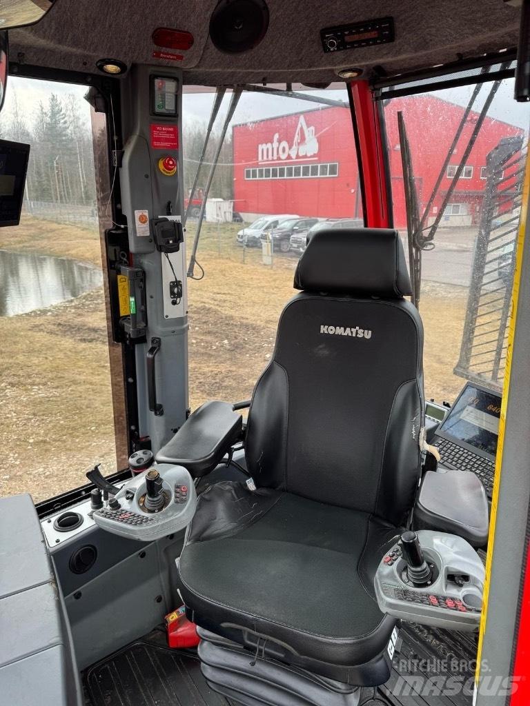 Komatsu 855 Форвардеры