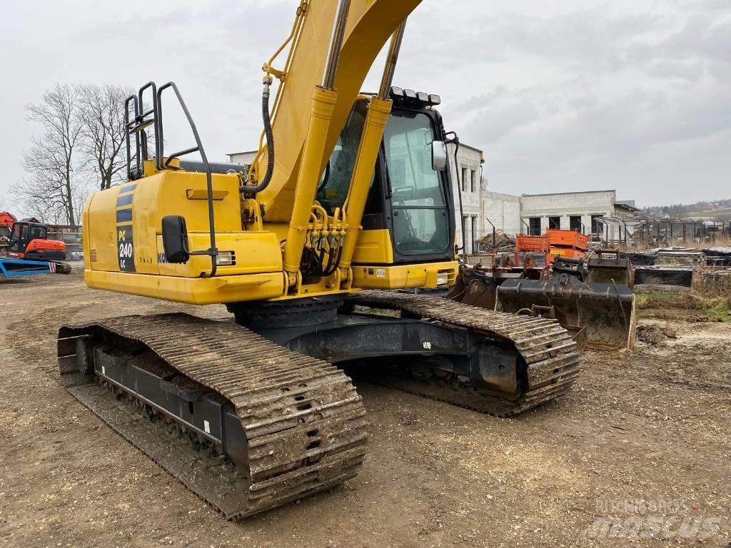 Komatsu PC240LC-10 Экскаваторы с большим вылетом