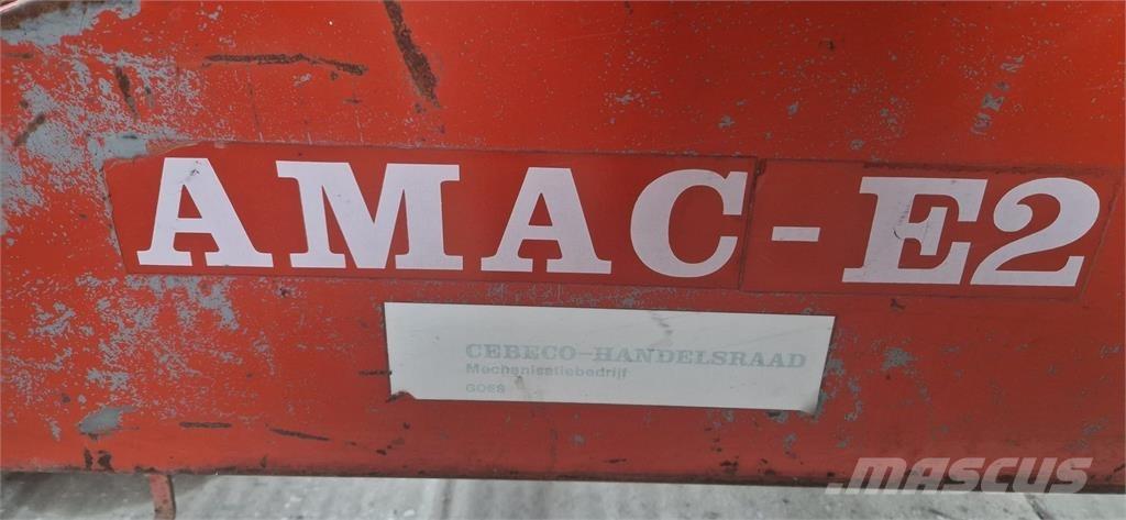 Amac E2 uienlader Картофелеуборочные комбайны