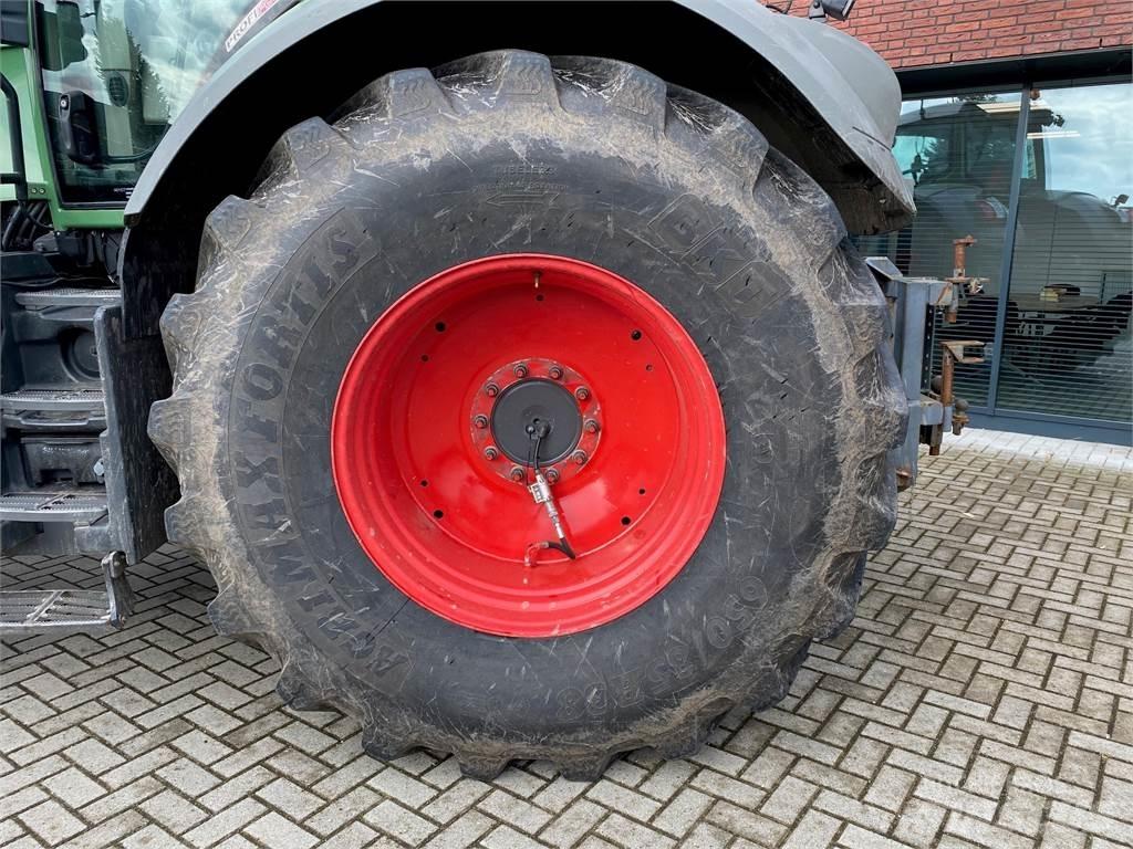 Fendt 826 Vario Трактора