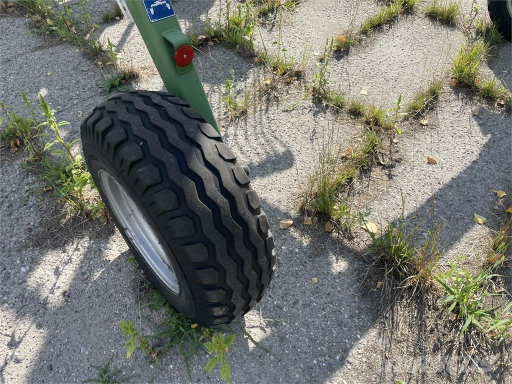 Krone Swadro 900 Грабли-ворошилки