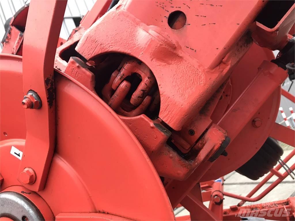 Kuhn GF 10802 T Грабли-ворошилки