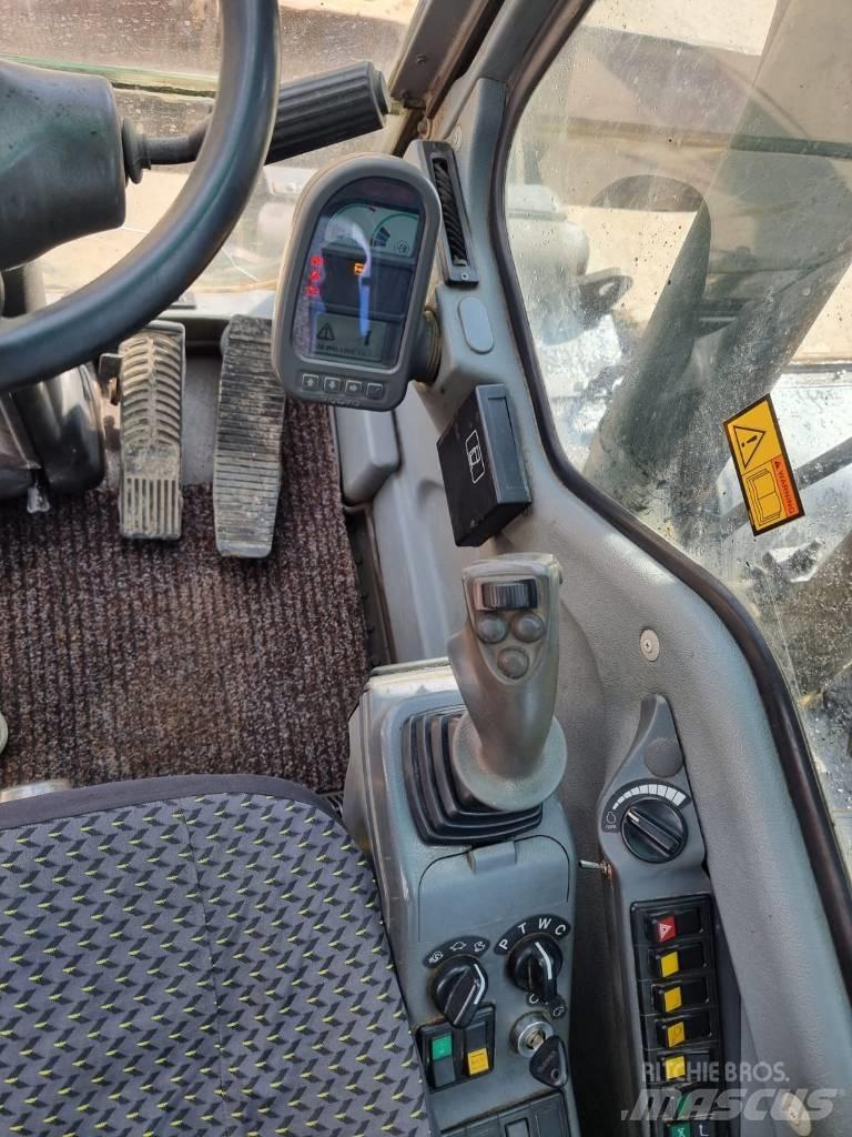 Volvo EW 160 B Колёсные экскаваторы