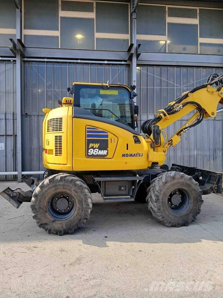 Komatsu PW 98 MR-11 Колёсные экскаваторы