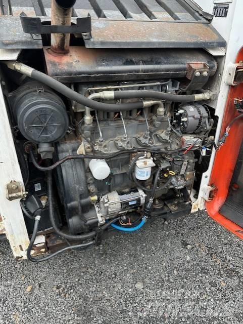 Bobcat 864 H Мини-погрузчики
