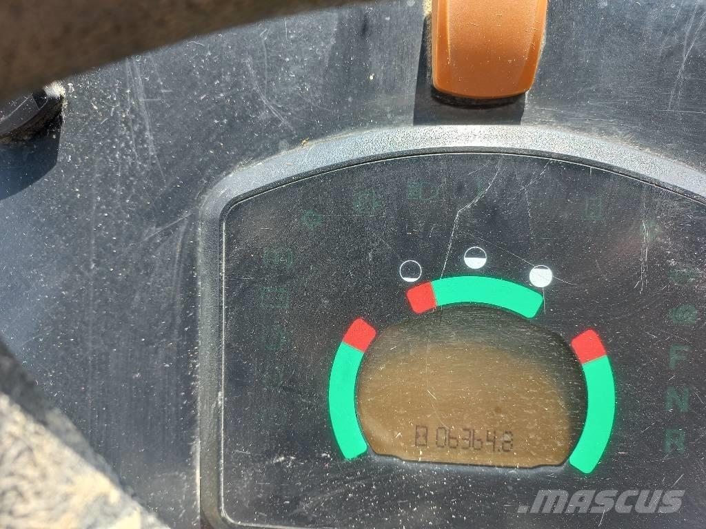 CAT 907 H Фронтальные погрузчики