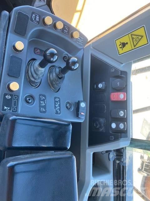 CAT 972 M Фронтальные погрузчики