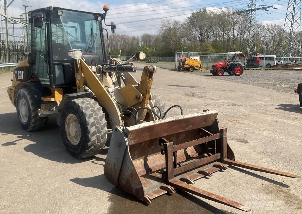 CAT 907 H Фронтальные погрузчики
