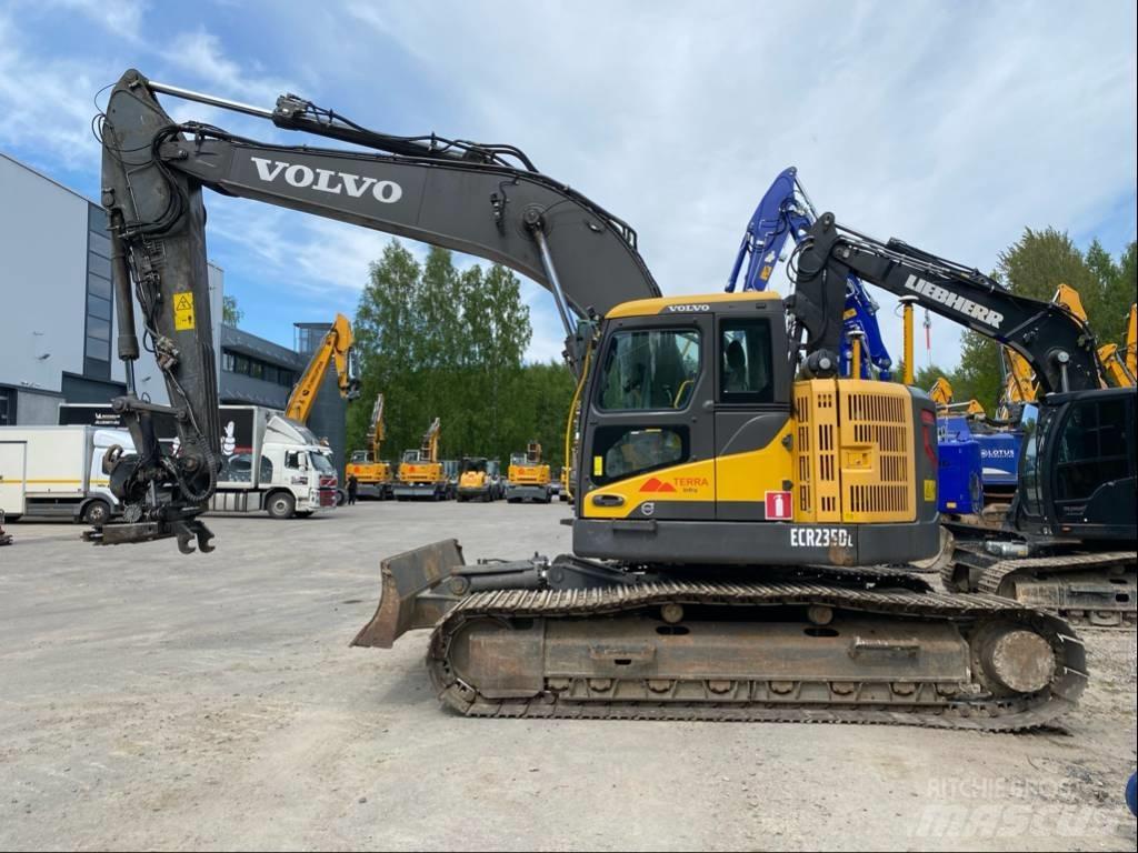 Volvo ECR 235 Гусеничные экскаваторы
