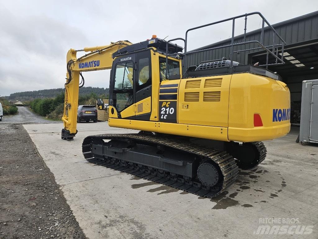 Komatsu PC 210 LC-10 Гусеничные экскаваторы
