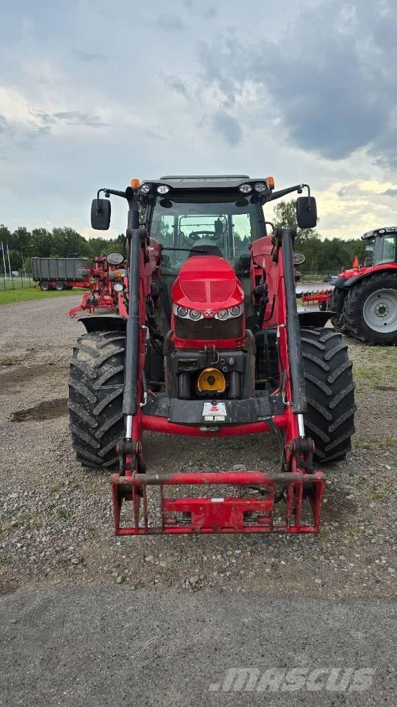 Massey Ferguson 5713 Трактора