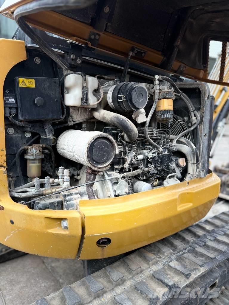 CAT 302.7 D CR Мини-экскаваторы