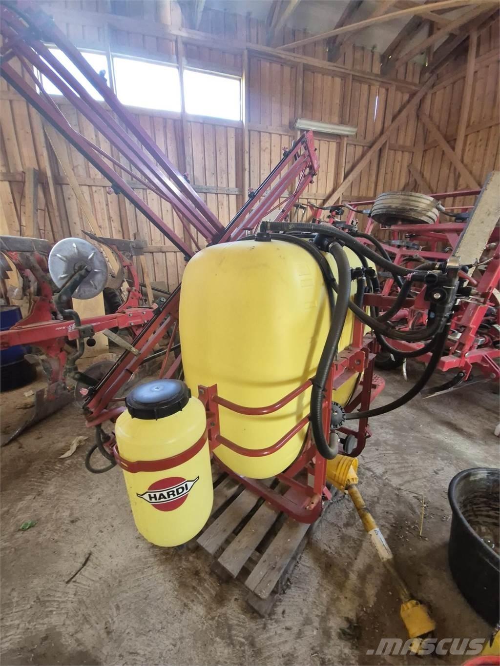 Hardi 600/11 Прицепные опрыскиватели