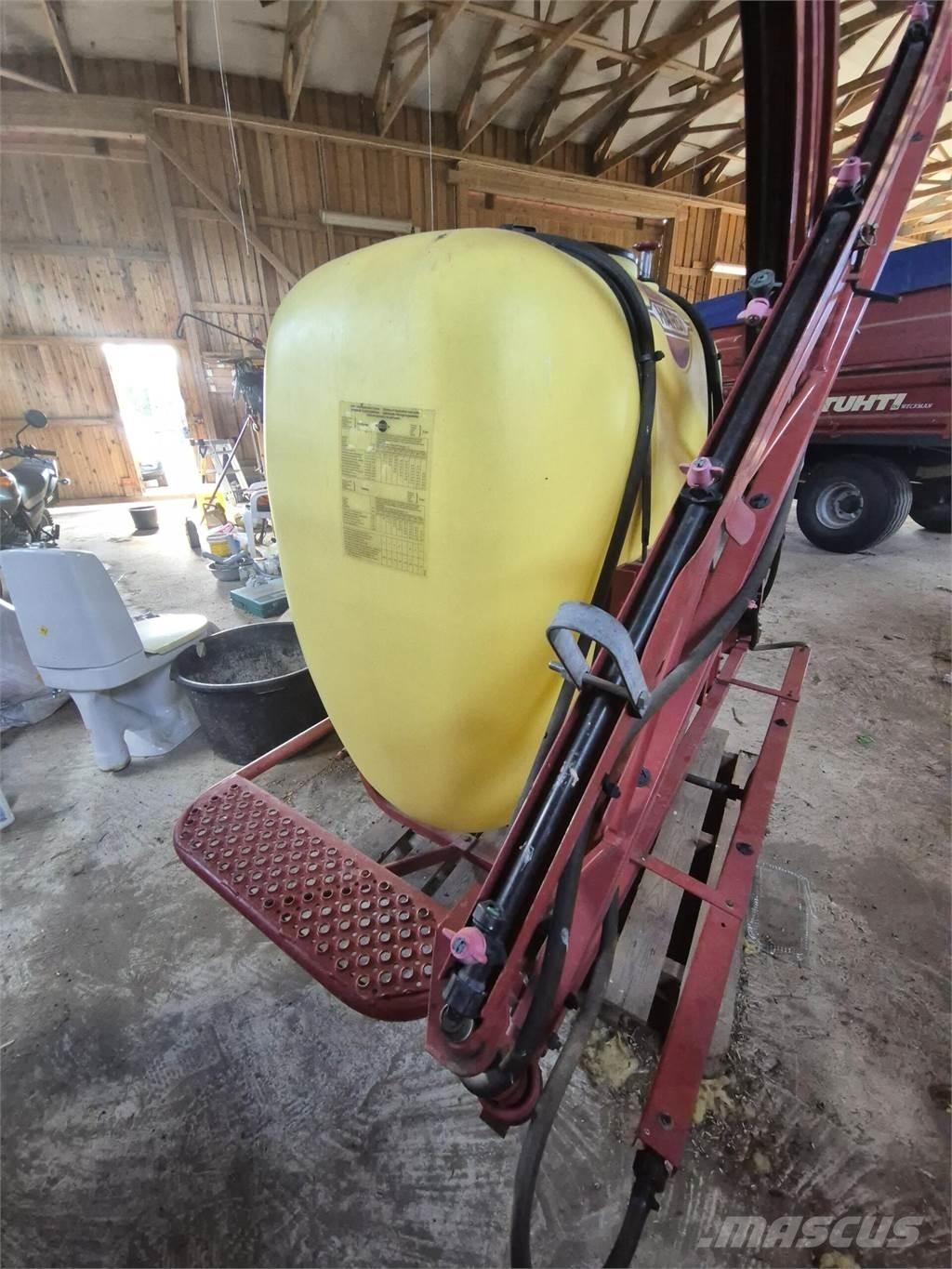 Hardi 600/11 Прицепные опрыскиватели