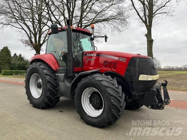 Case IH Magnum 250 Трактора