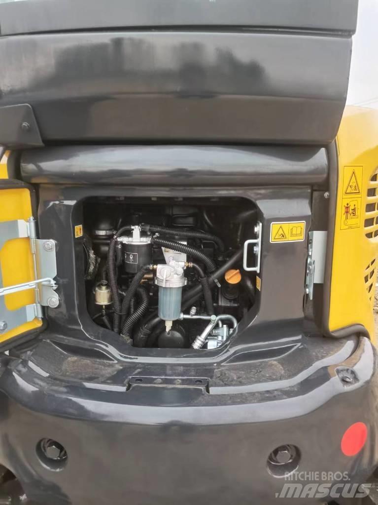 Komatsu PC 35 Мини-экскаваторы