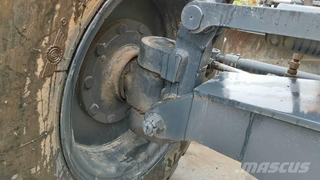 XCMG GR 180 Гусеничные экскаваторы