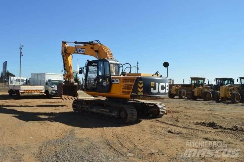 JCB JS205 Мини-экскаваторы