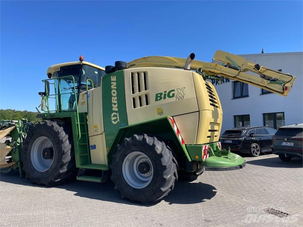 Krone BiG X 700 Прицепные кормоуборочные комбайны