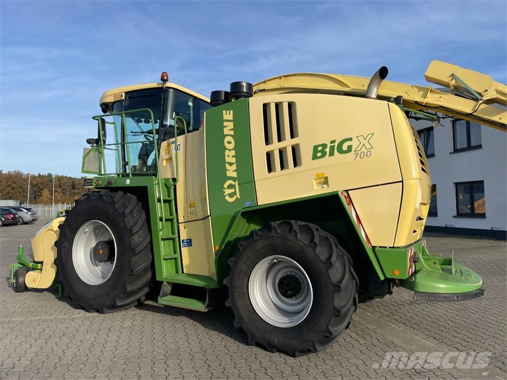 Krone BiG X 700 Прицепные кормоуборочные комбайны