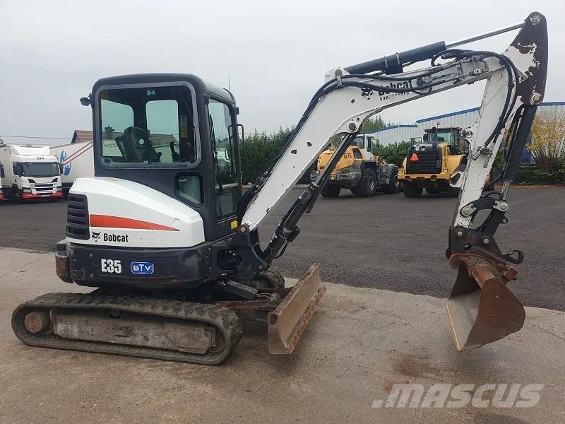 Bobcat E35 - 3500 KG Мини-экскаваторы