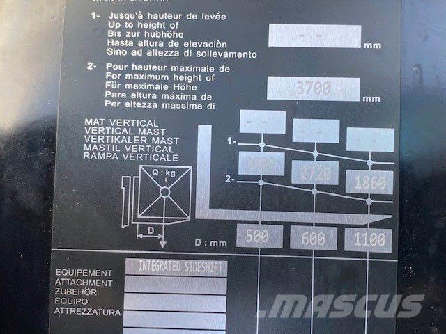 Manitou MI 30G Газовые погрузчики