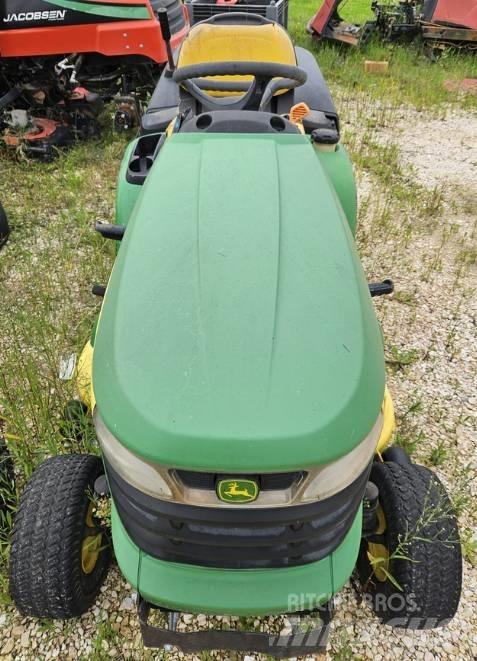 John Deere X 300 R Самоходные газонокосилки