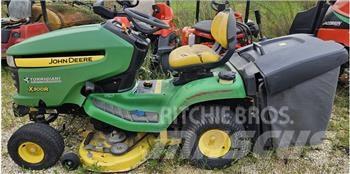 John Deere X 300 R Самоходные газонокосилки